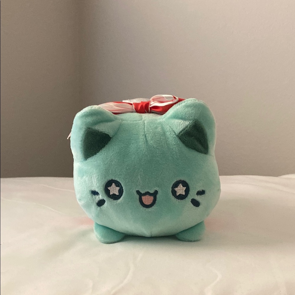 Tasty Peach Meowchi Plush